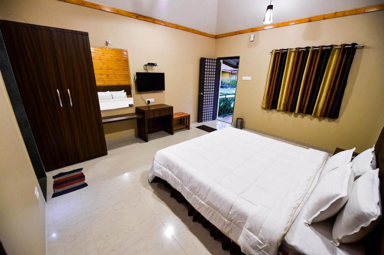 The Kanila Resort カルジャット エクステリア 写真