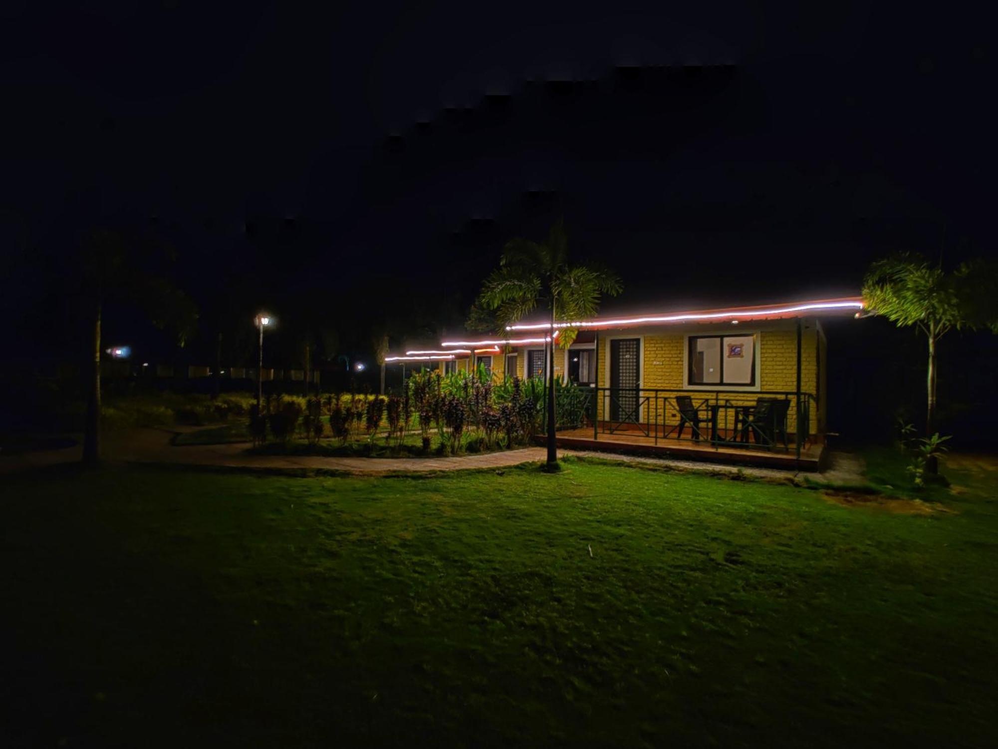 The Kanila Resort カルジャット エクステリア 写真
